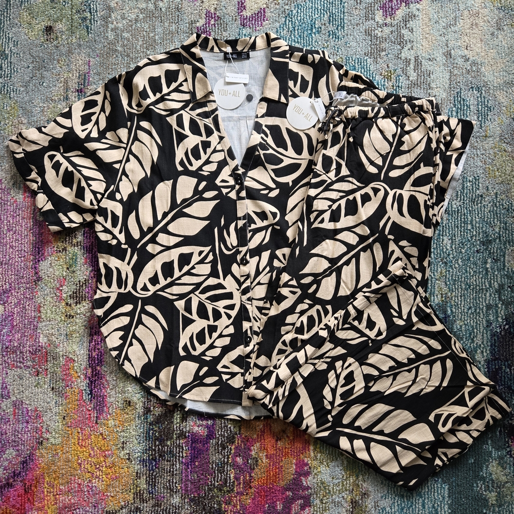 You + All Black & Cream Tropical Print Vacation Set NWT